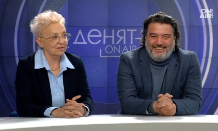 PR експерти: Радев предлага на всеки по нещо и ще бъде наказан